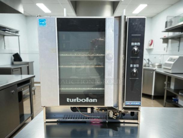 Moffat G32D5 commercial gas convection oven, full size 5-pan, tested, working, digital controls, Turbofan branding.