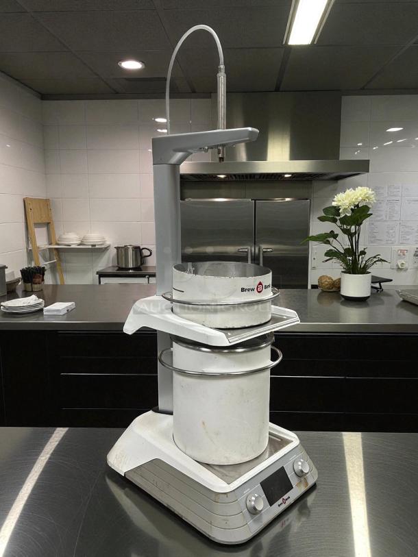 Brew Bomb ACE Brewer, 5-gallon capacity, tested and working. Features LCD panel, good condition, visible brand logo.