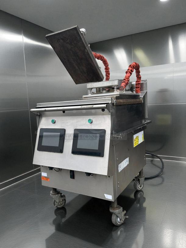 Garland Xpress XPG24 NAT 24" natural gas clamshell griddle, excellent condition, 2 platens, easyTouch controls, 40,000 BTU.