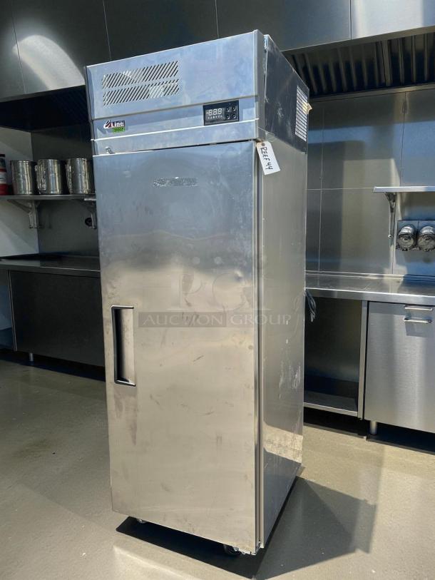 Turbo Air EF24-1-N-V 28" reach-in freezer, solid door, top mount, 22 cu. ft., like new condition, visible digital display.