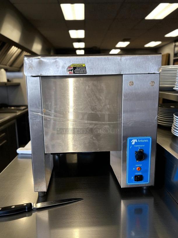 Antunes VCT-1000 Vertical Bun Toaster in excellent condition; 424 slices/hr, 1 1/2" opening, 208/240v, tested and working.