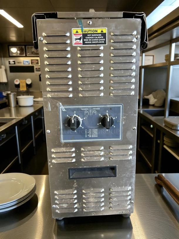 Antunes VCT-1000 Vertical Bun Toaster, excellent condition, 424 slices/hr, 1 1/2" opening, 208/240v, tested and working.