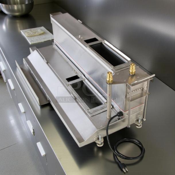 Hardt GR-224 grease trap, stainless steel, tested and working, 120V, 50/60 Hz. Suitable for Hardt rotisserie.