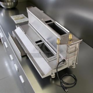 Hardt GR-224 grease trap, stainless steel, tested and working, 120V, 50/60 Hz. Suitable for Hardt rotisserie.