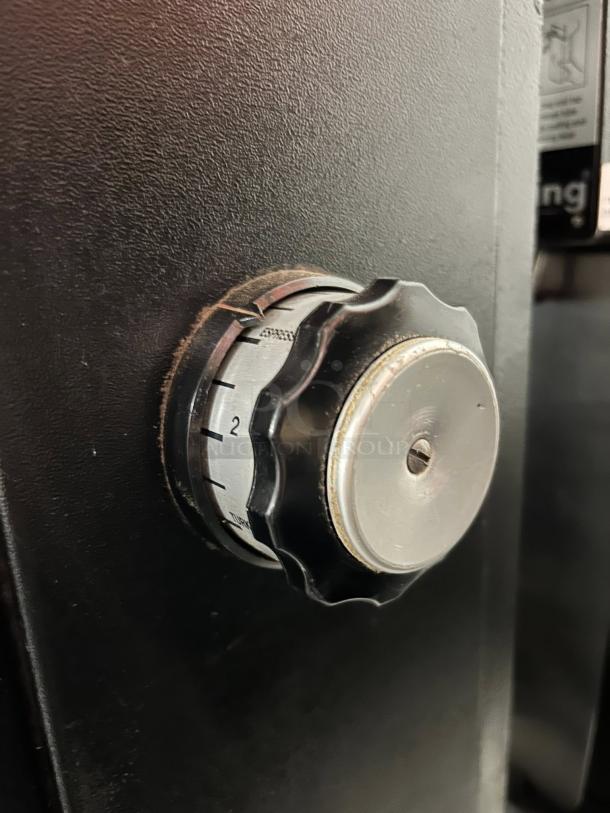 Ditting KR1403 coffee grinder dial, featuring clear markings for precise grind settings. In great condition.