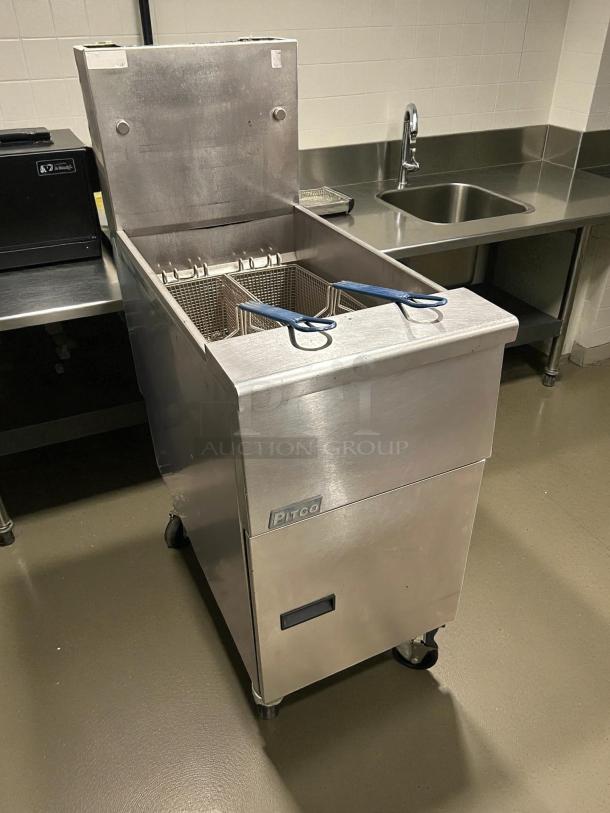 Pitco VF-35S gas fryer, 35 lb vat, floor model, natural gas, stainless steel, tested, working condition, visible Pitco logo.
