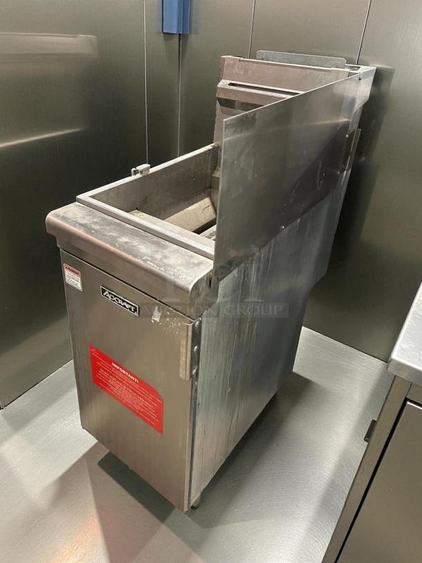 Black Diamond BDGF-120 gas fryer in excellent condition, 50 lb vat, floor model, liquid propane, tested and working.