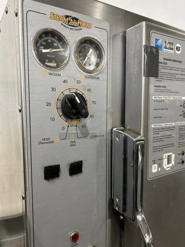 AccuTemp S62083D100 Steam'N'Hold countertop steamer with control panel and gauges visible, tested and working condition.