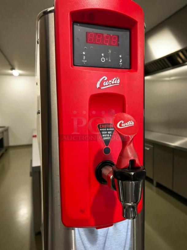 Curtis WB5N G3 Electric 5 Gallon Hot Water Dispenser with aerator, red display, excellent condition, 120/220V, tested.