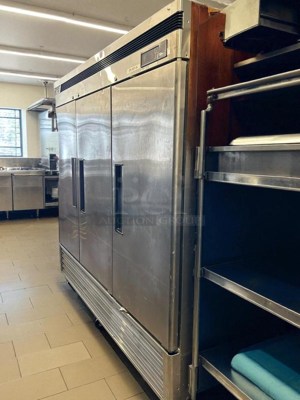 Turbo Air TSR-72SD 3-door commercial fridge in pristine condition, stainless steel, 115V, fully tested and working.
