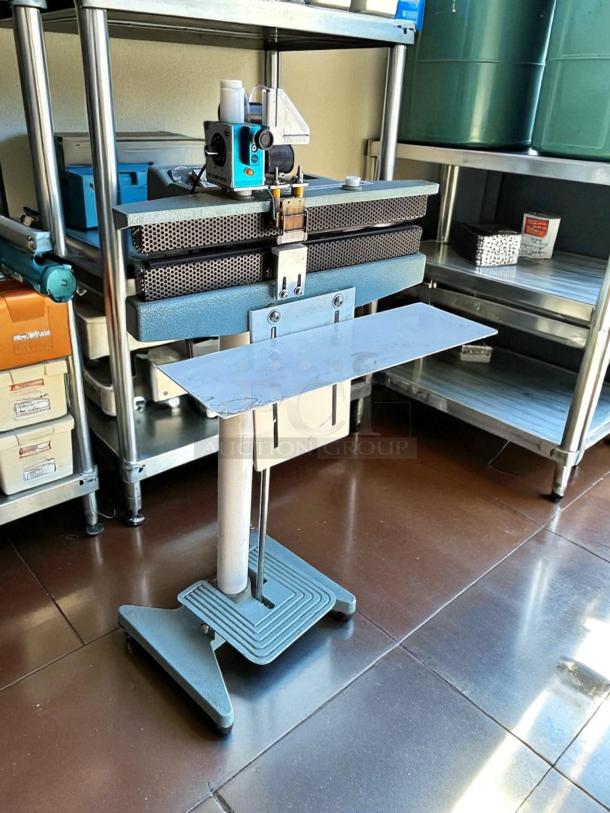 Mercier ME-400CFN constant heat sealer in prime condition, 115V, fully tested and working. Freestanding model with control panel.