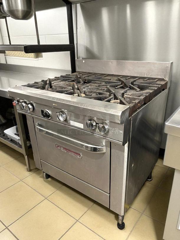 Southbend S36D gas range, 36" with 6 burners and standard oven in pristine condition. Fully tested and working.