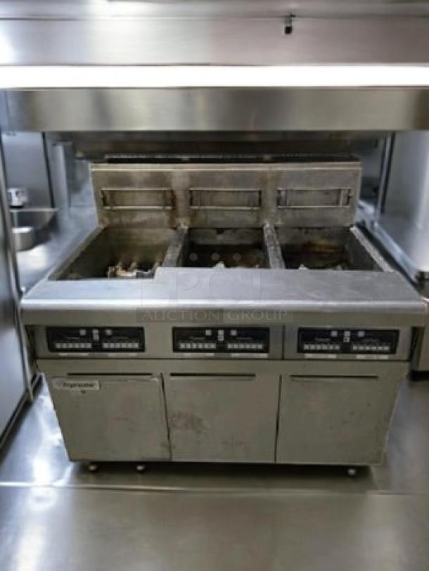 Frymaster HD50C 3-Battery Gas Fryer, high-efficiency, natural gas, outstanding condition, fully tested, working.