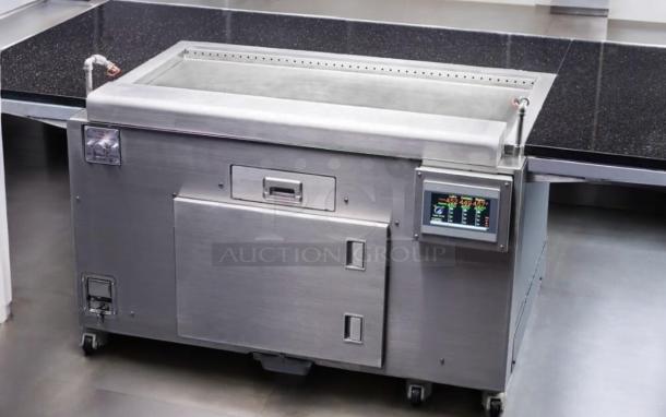 Immaculate Apace UM1EGA electric grill griddle, 208V 3-phase. Features recirculating fire system, control panel, and sturdy wheels.