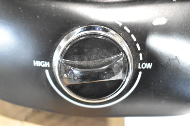 Close-up of control knob on MS9402482514-01 2-burner electric hot plate, showing high to low settings. 120V, 1 phase.