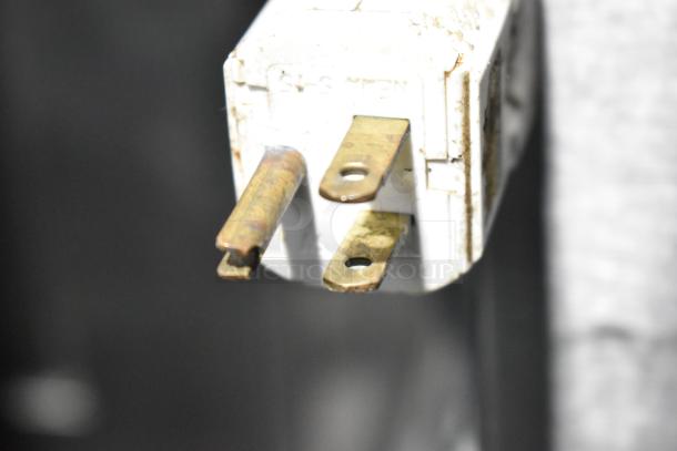 Vulcan stainless steel convection oven plug, three-pronged, slightly tarnished. Ideal for commercial kitchen use.