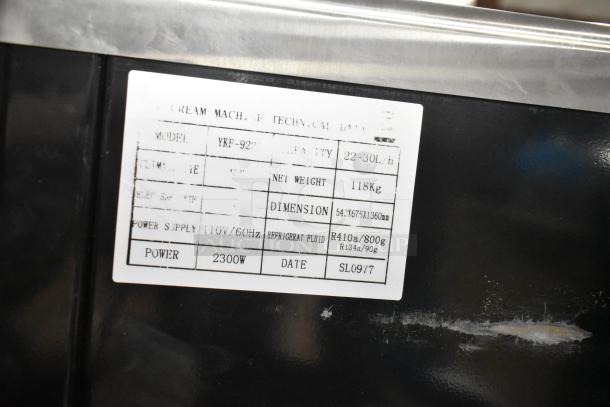 Vevor YKF-9228 ice cream machine label showing model, power supply, and dimensions. 110V, 2300W, 54x675x1360mm.