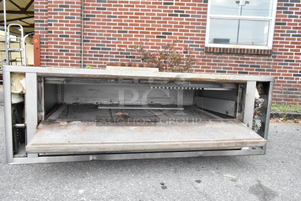 Blodgett 1060B stainless steel commercial single deck pizza oven, propane gas, 85,000 BTU. Used condition, visible wear.