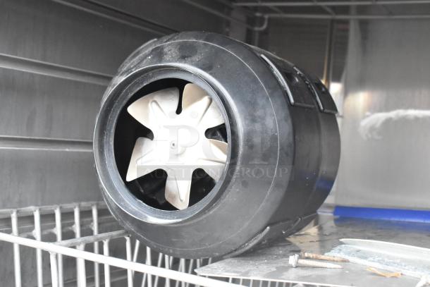 LVO FL14G stainless steel pot and pan washer, 460V, 3-phase. Clean interior with fan and minor wear, ideal for commercial use.