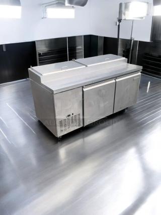 KRR70X 70" refrigerated sandwich prep table in superb condition; commercial stainless steel, fully tested and working.