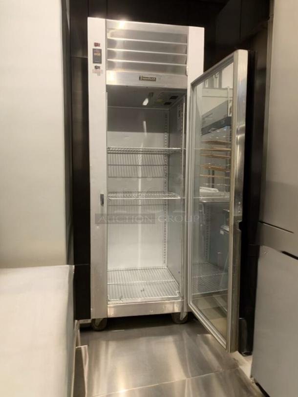 Prime condition Traulsen G11010 commercial glass door refrigerator, 115V, fully tested, three shelves, Fort Worth, TX, USA.