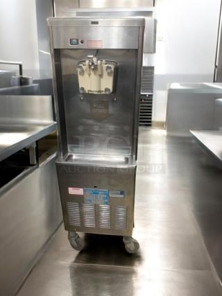 Taylor Soft Serve Ice Cream Machine, 20/30 series, single flavor, stainless steel, outstanding condition, fully tested.