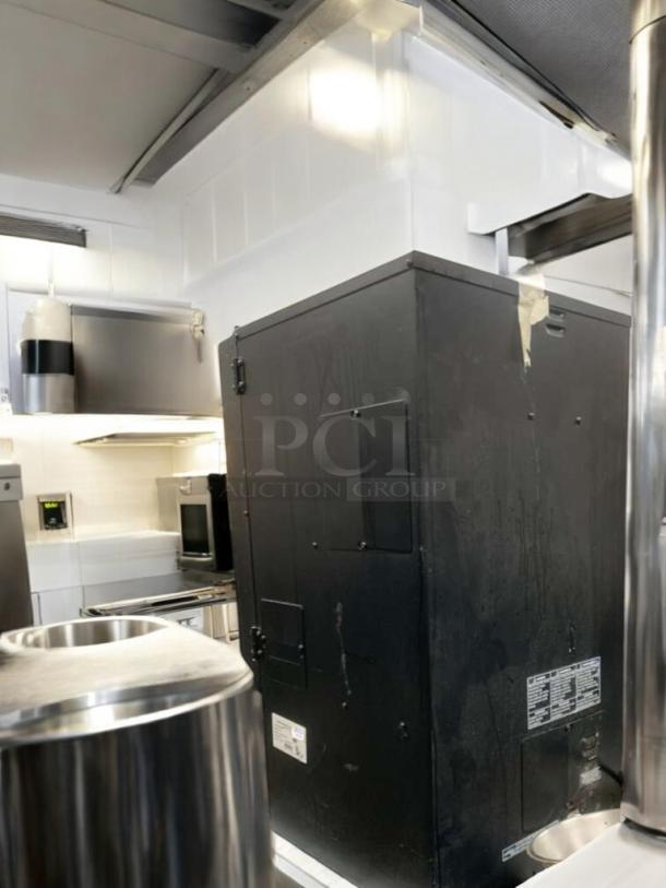 Grindmaster PIC4 beverage dispenser, superb condition, 120V, fully tested. Visible labels indicate model and specs.