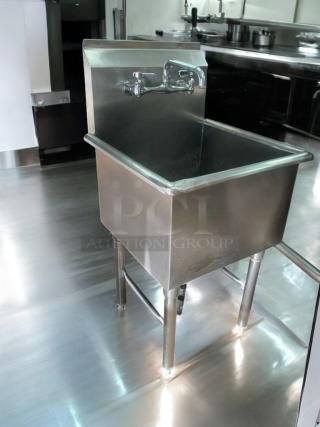 Immaculate Condition – Commercial Stainless Steel Utility Sink – Fully Tested & Working! - Item #1222541