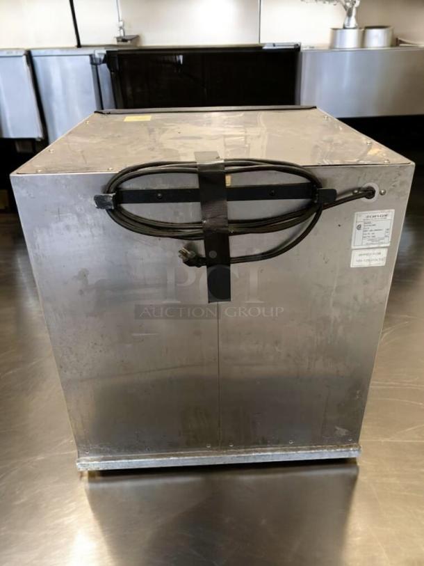 Cres Cor H137SUA5D hot holding cabinet, pristine condition, 120V, stainless steel, front labels indicate model and specs.