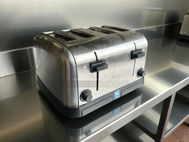 Waring WCT708 commercial toaster, chrome, 4 extra-wide slots, excellent condition, tested and working, NSF certified.