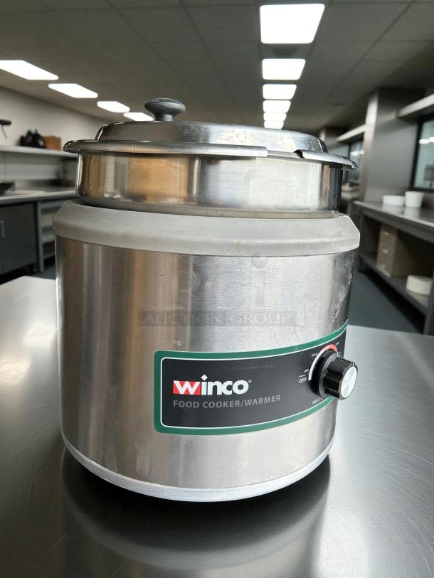Winco FW-11R500 countertop food warmer, stainless steel, wet with 11 qt pan well, tested and working, 120v.
