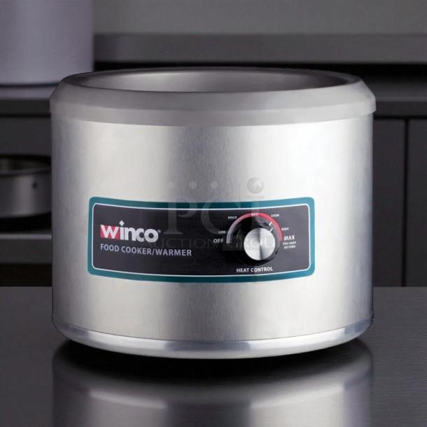 Winco FW-11R500 countertop food warmer, stainless steel, wet heat, 11 qt pan well, heat control dial, tested and working.