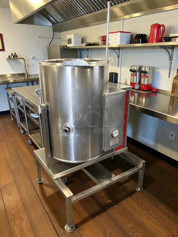 Crown Steam GC-12 12 gal. steam kettle, manual tilt, 2/3 jacket, for liquid propane. Tested, working. Stainless steel.