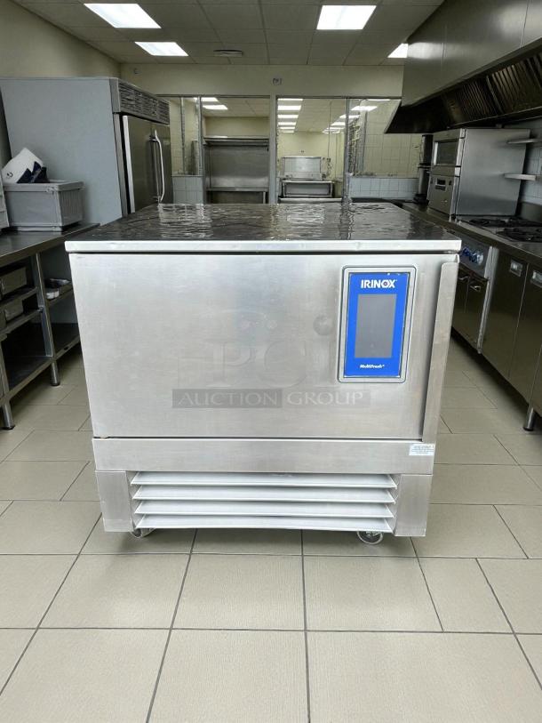 Irinox MF 30.2 PLUS blast chiller, excellent condition, 30 kg capacity, stainless steel, tested and working, visible logo.