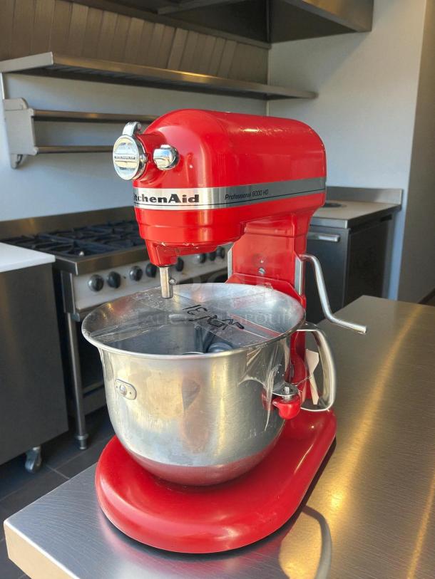 KitchenAid KSM55 5.5 Quart Bowl-Lift Stand Mixer, red, great condition. Tested working. Stainless steel bowl included.