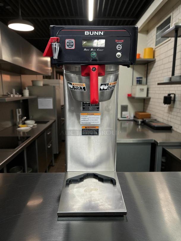 Bunn 53100.0000 ICB-DV Coffee Brewer in great condition, dual voltage, tested and working, with visible warning labels.