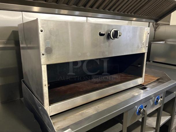Jade JCM-36 RMT 36" gas cheesemelter, stainless steel, manual controls, in great condition, tested and working.