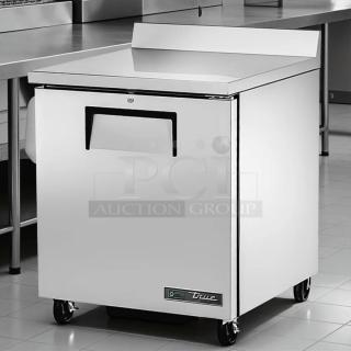 True TWT-27F-HC 27" worktop freezer in excellent condition, features a 3 9/16" backsplash, tested and working.