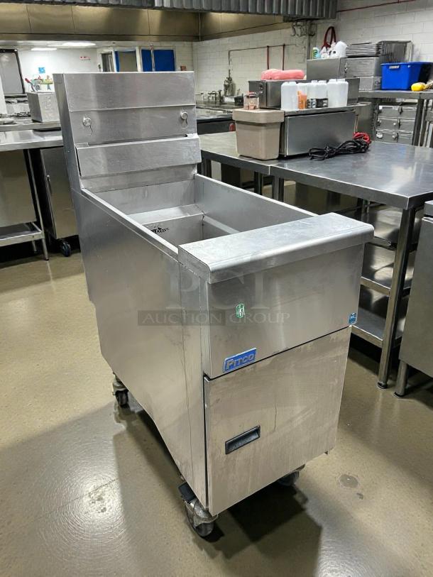 Pitco 40D natural gas deep fryer, 40 lb capacity, excellent condition, stainless steel, tested and working, on casters.