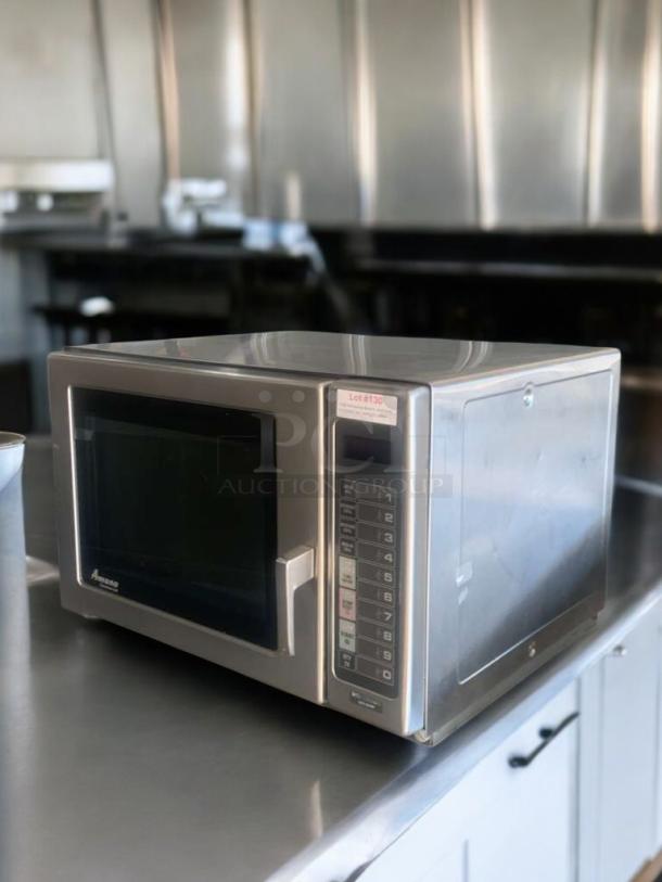 Amana RFS12MPSA commercial microwave, 120V, stainless steel, keypad controls, tested and working, excellent condition.