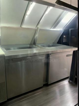 Continental Refrigeration undercounter prep table, stainless steel, dual compartments, fully tested, excellent condition.