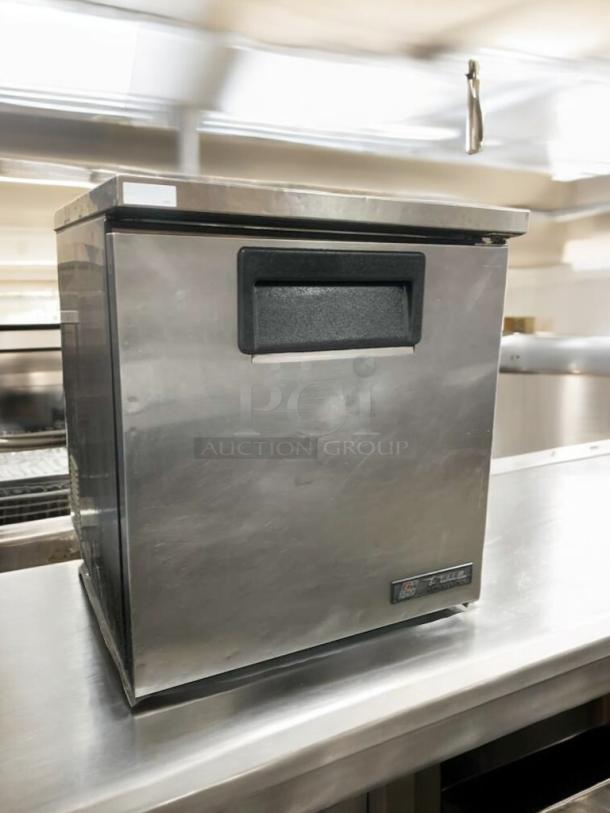 True TUC-27-LP undercounter refrigerator, prime condition, fully tested, stainless steel, made by True Manufacturing Co.