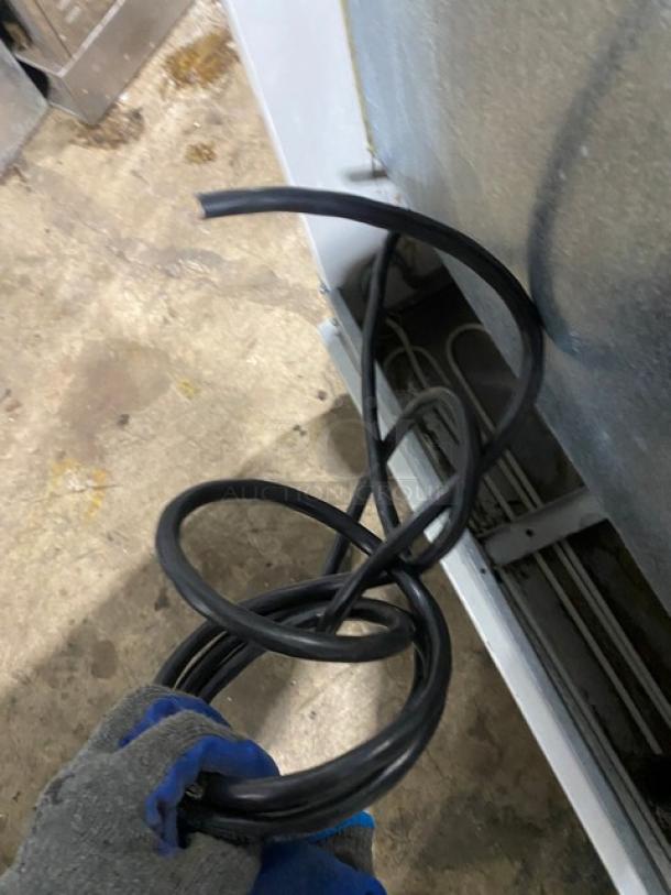 Beverage Air MB13US Grab-N-Go display case power cord. Model and serial markings visible.