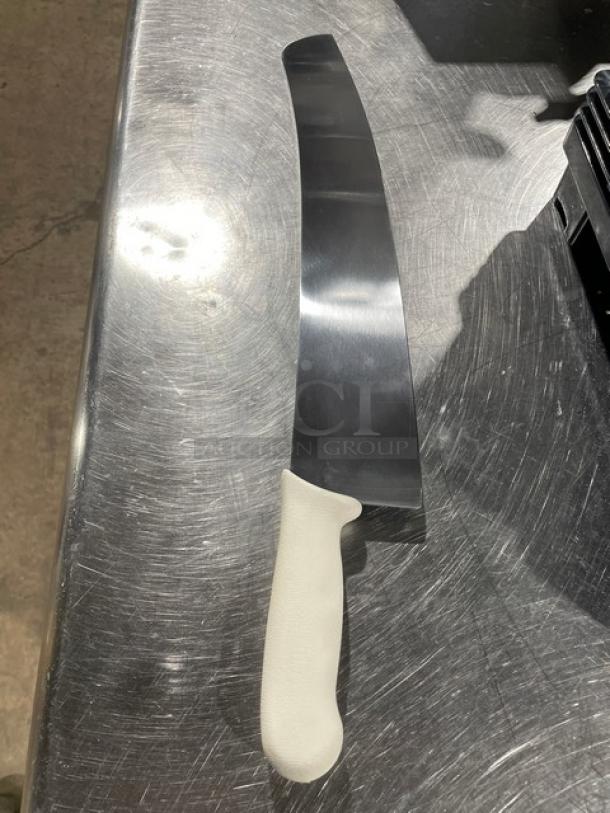 NEW Dexter S16018 18" carbon steel pizza knife with white handle; commercial grade, in original box, pristine condition.