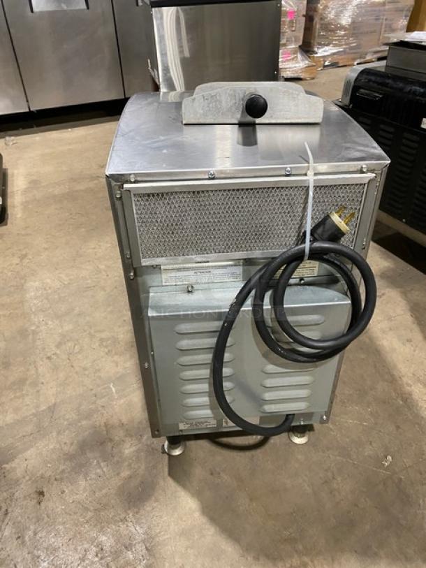 Merrychef EIKONE2 rapid cook oven, stainless steel, 208/240V, 1-phase, electric, serial 1505213090759, with power cord.