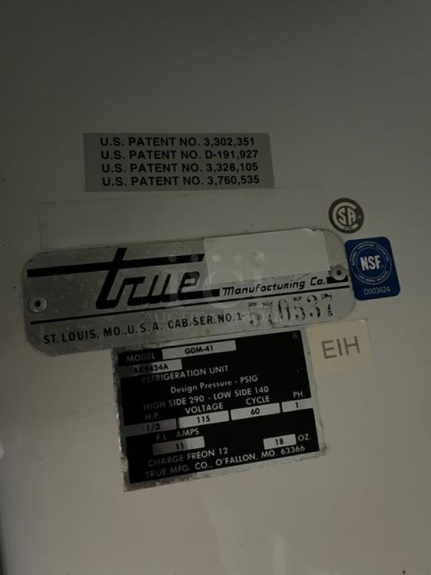 True GDM41 commercial refrigerator label, showing model, serial AK9434A, 115V, and certifications.