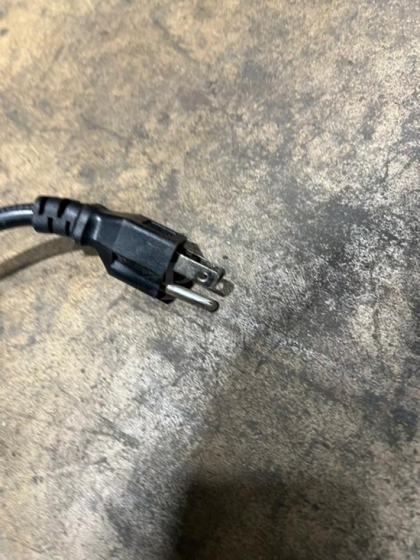 Electrical plug for Grista Commercial Refrigerator, Model GRRF1D. Standard 115V connection.