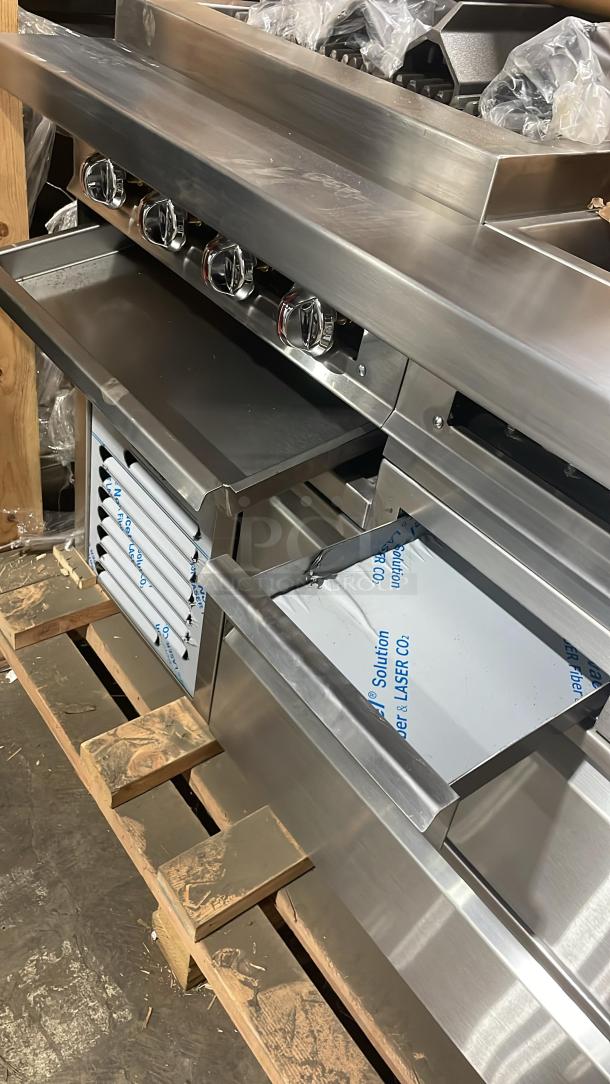 Brand new Jade Range JURH-CHP Trio Combo Unit with 24" charbroil grill, flat plancha, refrigerated chef base, and backsplash.