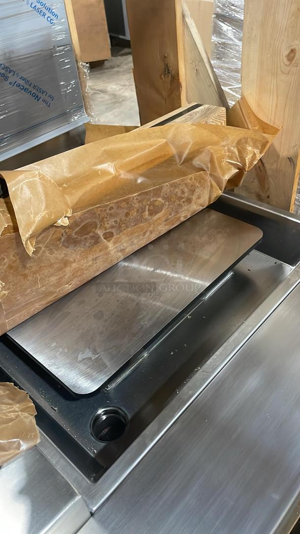 Brand new Jade Range Trio Combo Unit with natural gas 24" charbroil grill, 24" flat plancha, and chef base. Model JURH-CHP.