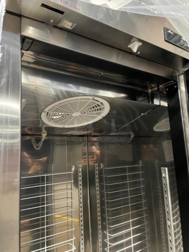 New Blue Air BSR23T one-door top mount reach-in cooler with casters. 115V, 1 phase. Scratch-N-Dent condition.